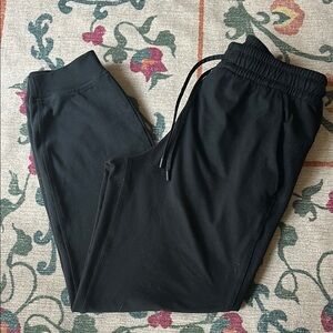 Lululemon women’s Black Jogger Pants
